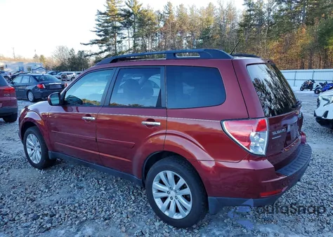 2012 Subaru Forester 2.5X Premium z USA, uszkodzony, nr VIN JF2SHADC7CH412256